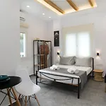 Anemela Lux * Naxos City