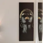Anemela Lux *