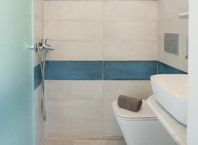 Anemela Lux Naxos City