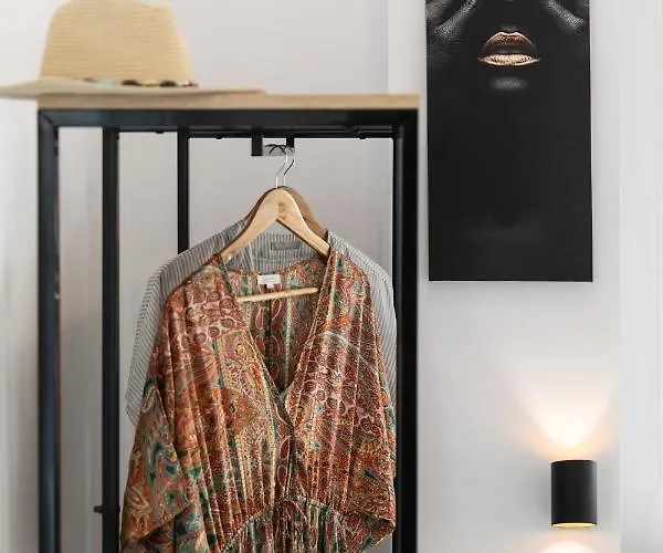 Anemela Lux 아파트