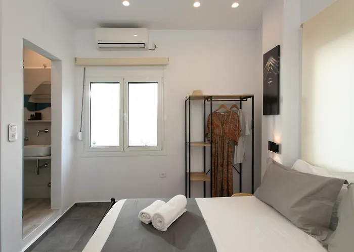 Anemela Lux Naxos City